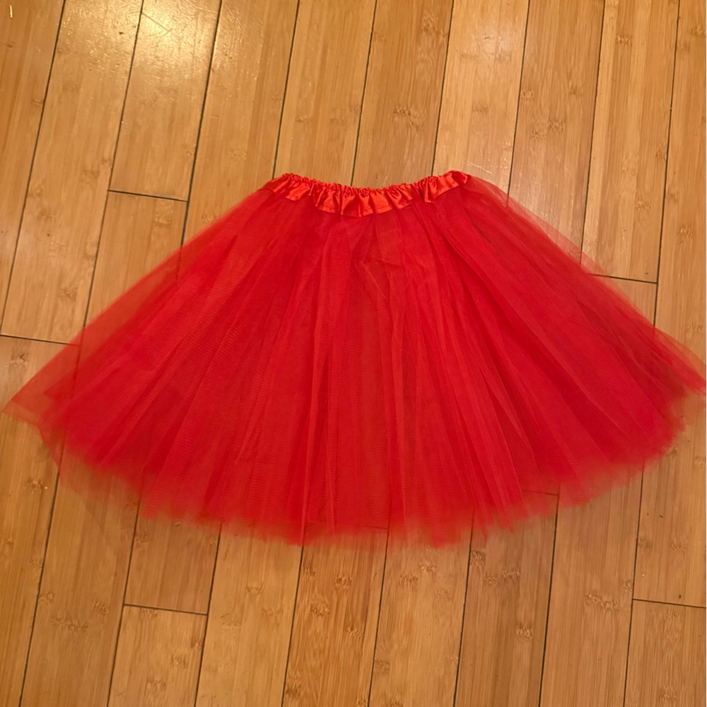 Girls Triple Layered Tulle Red TuTu Skirt, 3T new